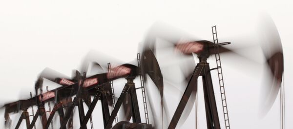 Extraction de pétrole (image d'illustration) - Sputnik Afrique