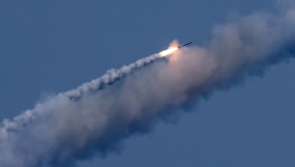 Un tir de missile Kalibr  - Sputnik Afrique