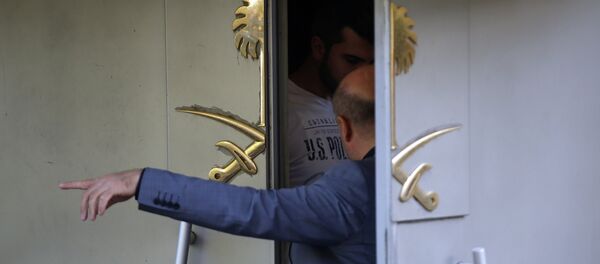 Officials leave Saudi Arabia consulate in Istanbul, Sunday, Oct. 7, 2018. - Sputnik Afrique