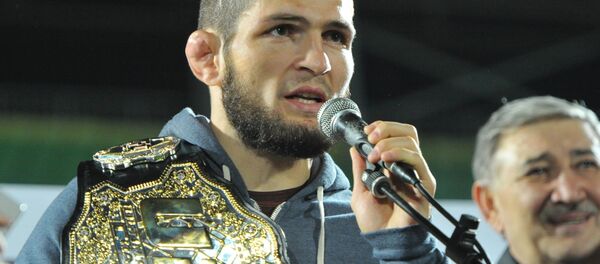 Чествование Хабиба Нурмагомедова в Махачкале - Sputnik Afrique