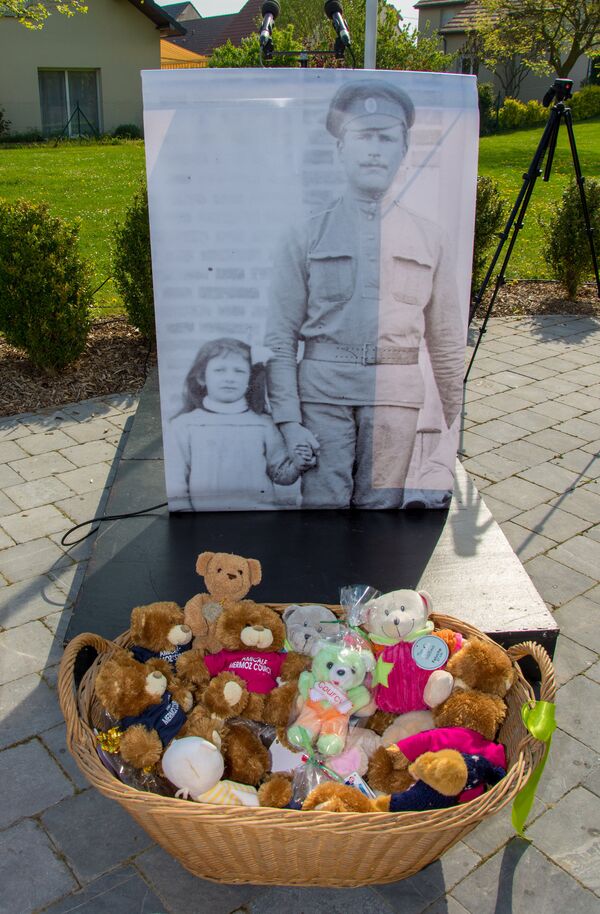 Ourson, la mascotte du Corps expéditionnaire russe en France - Sputnik Afrique