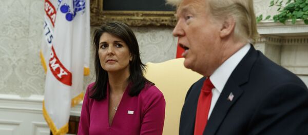 President Donald Trump speaks during a meeting with outgoing U.S. Ambassador to the United Nations Nikki Haley in the Oval Office of the White House, Tuesday, Oct. 9, 2018, in Washington. - Sputnik Afrique