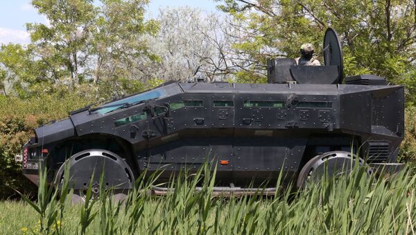 El nuevo vehículo blindado del Centro de Servicios Especiales del Servicio Federal de Seguridad Falkatus - Sputnik Afrique