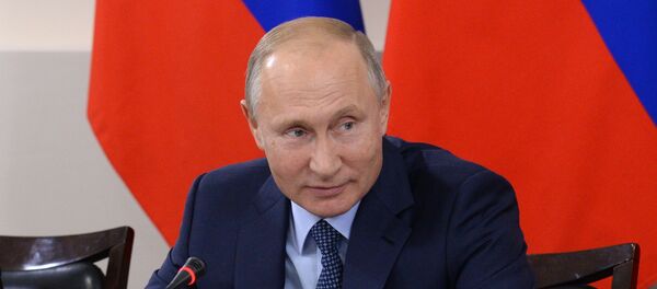 Рабочая поездка президента РФ В. Путина и премьер-министра РФ Д. Медведева в Ставропольский край - Sputnik Afrique