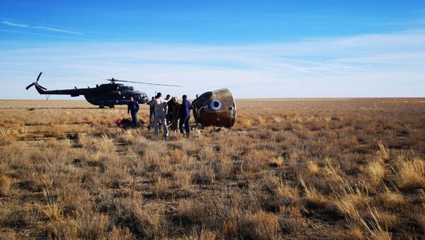 La capsule du Soyouz MS-10 s'est posée non loin de la ville kazakhe de Jezkazgan - Sputnik Afrique