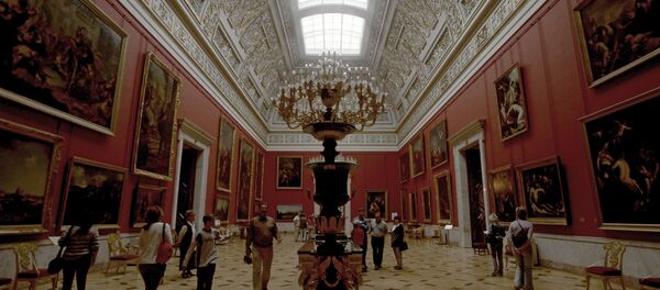 Visitors in the State Hermitage in St. Petersburg - Sputnik Afrique