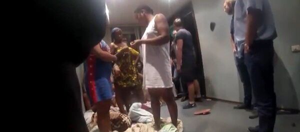 Рейд на нигерийский бордель в ЮВАО - Sputnik Afrique