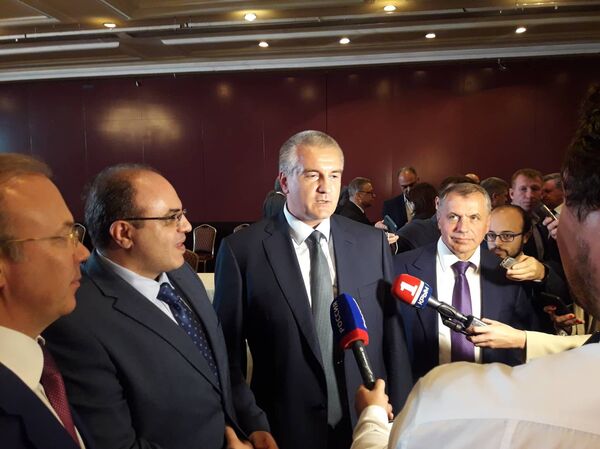 Visite à Damas d’une délégation criméenne, dirigée par le chef de cette région russe Sergueï Aksionov - Sputnik Afrique