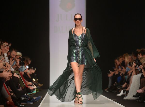 La Mercedes-Benz Fashion Week en images - Sputnik Afrique