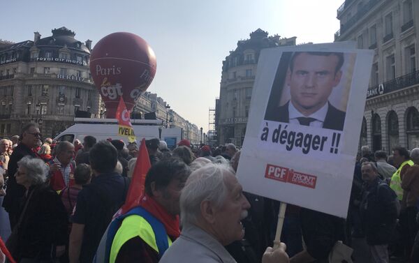 Manifestation à Paris: les retraités réclament une revalorisation de leurs pensions, 18 octobre 2018 - Sputnik Afrique