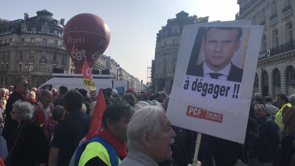 Manifestation à Paris: les retraités réclament une revalorisation de leurs pensions, 18 octobre 2018  - Sputnik Afrique