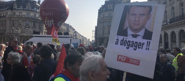 Manifestation à Paris: les retraités réclament une revalorisation de leurs pensions, 18 octobre 2018  - Sputnik Afrique