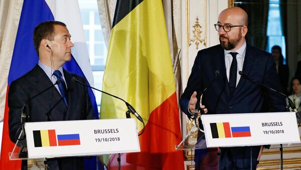 Dmitri Medvedev et Charles Michel lors d'une conférence de presse à Bruxelles - Sputnik Afrique