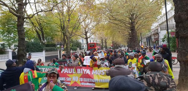 Manifestants pro-Kamto à Londres Manifestants pro-Kamto à Londres - Sputnik Afrique