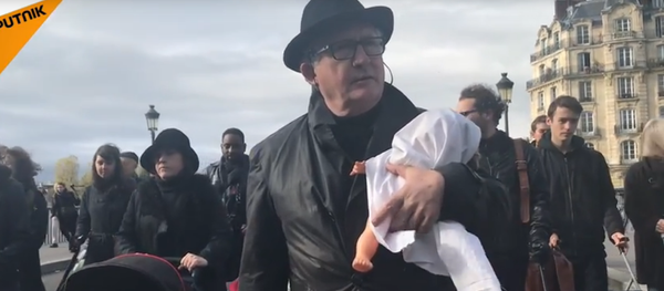 «Marche funèbre» de poussettes pour dénoncer la pollution de l’air - Sputnik Afrique