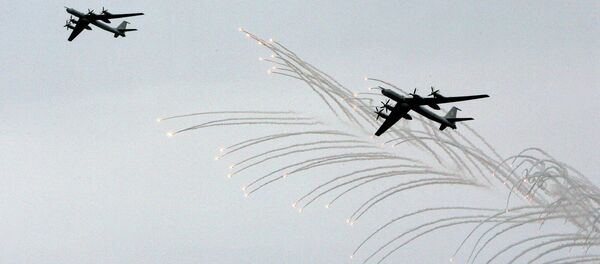 Противолодочные самолеты Ту-142 - Sputnik Afrique