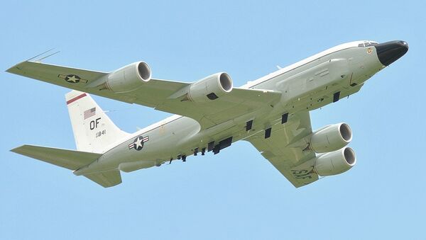 Un avion américain RC-135W - Sputnik Afrique