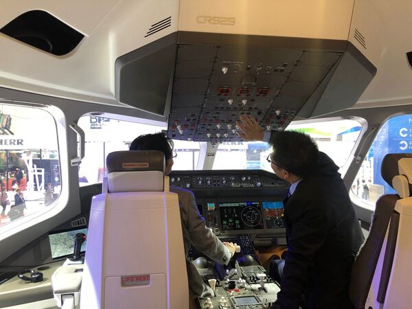 Le cockpit du CR929 Le cockpit du CR929 - Sputnik Afrique