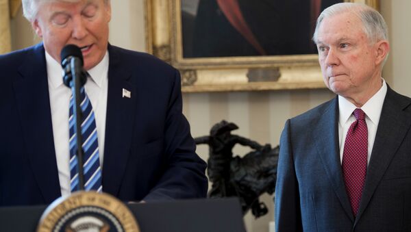 Donald Trump et Jeff Sessions - Sputnik Afrique