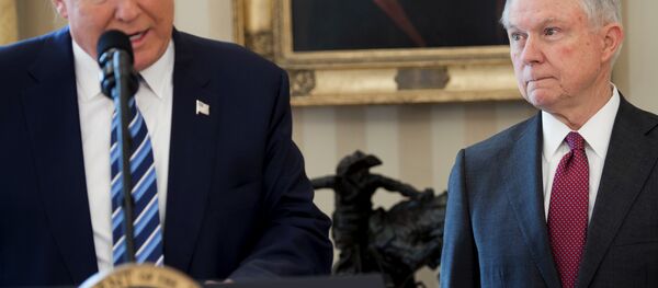 Donald Trump et Jeff Sessions - Sputnik Afrique