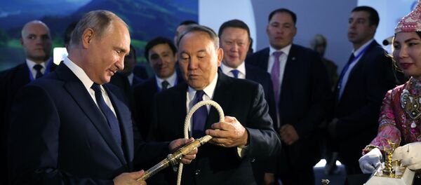 Poutne et Nazarvaïev, Présidents russe et kazakh - Sputnik Afrique