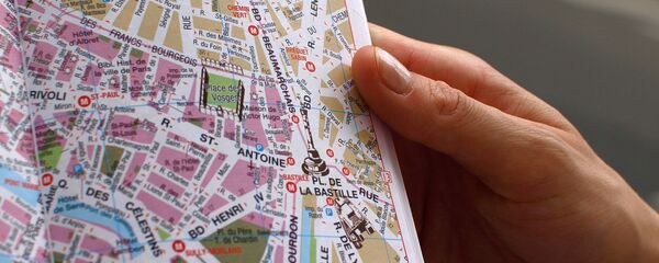 Un touriste à Paris - Sputnik Afrique