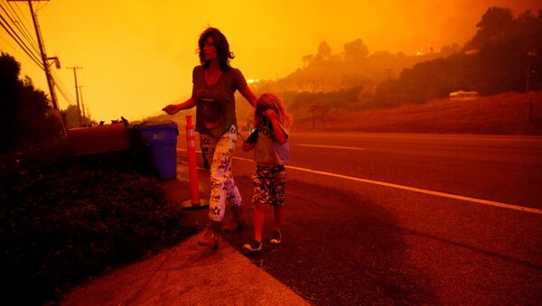 La Californie ravagée par les flammes: les feux de forêts aux États-Unis - Sputnik Afrique