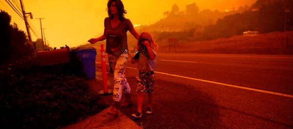 La Californie ravagée par les flammes: les feux de forêts aux États-Unis - Sputnik Afrique