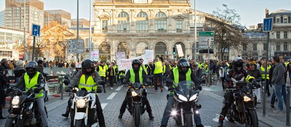 Акции протеста Желтые жилеты во Франции Акции протеста Желтые жилеты во Франции - Sputnik Afrique