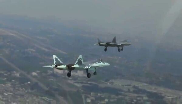 Les vols des chasseurs Su-57 en Syrie - Sputnik Afrique