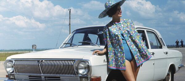 Le sexe existait en URSS: la publicité des voitures soviétiques - Sputnik Afrique