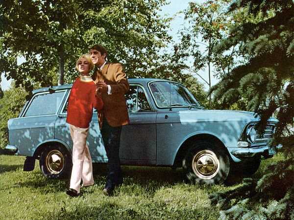 Le sexe existait en URSS: la publicité des voitures soviétiques - Sputnik Afrique