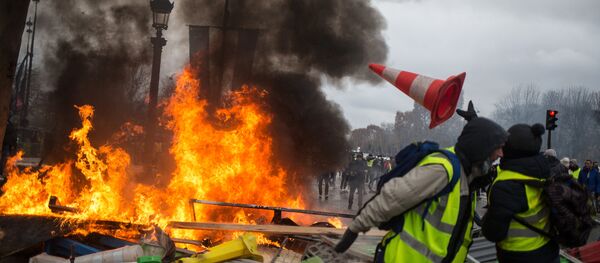 gilets jaunes - Sputnik Afrique