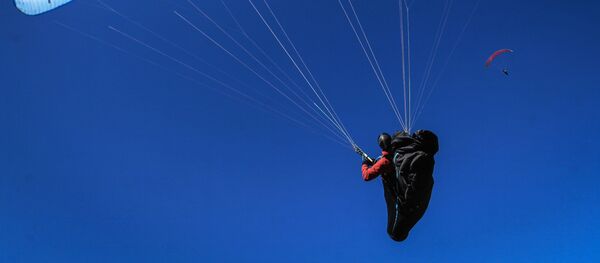 Un parapente - Sputnik Afrique