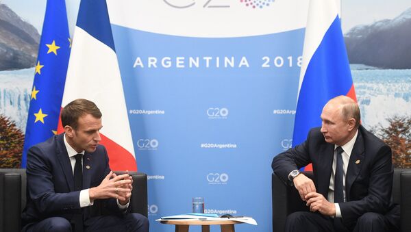 Emmanuel Macron et Vladimir Poutine à Buenos Aires - Sputnik Afrique
