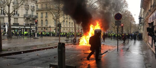 Gilets jaunes le 1 décembre à Paris - Sputnik Afrique