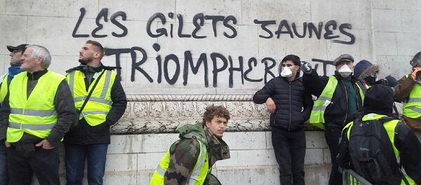 Vidéo «édifiante sur la violence subie» par les CRS sur les Champs-Élysées (image d'illustration) - Sputnik Afrique