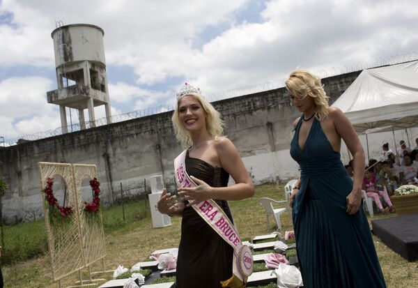 Un concours de beauté dans une prison brésilienne - Sputnik Afrique