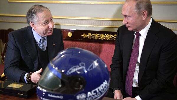 Vladimir Poutine et Jean Todt à Saint-Pétersbourg - Sputnik Afrique