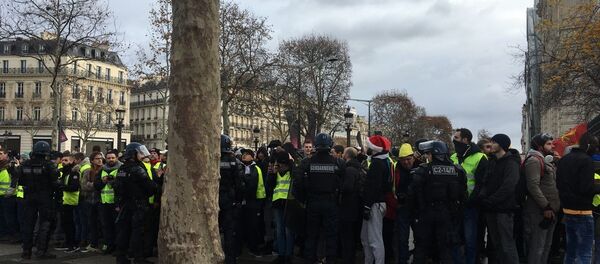 Manifestation des Gilets jaunes le 8 décembre 2018 - Sputnik Afrique