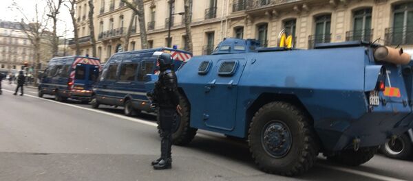 Manifestation des Gilets jaunes le 8 décembre 2018 - Sputnik Afrique