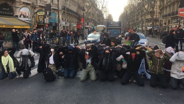 Manifestations lycéennes à Paris, place Saint-Michel, 11 décembre 2018 - Sputnik Afrique