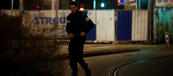 Policía en el lugar del tiroteo en Estrasburgo - Sputnik Afrique