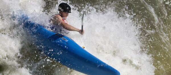 Un kayakiste - Sputnik Afrique