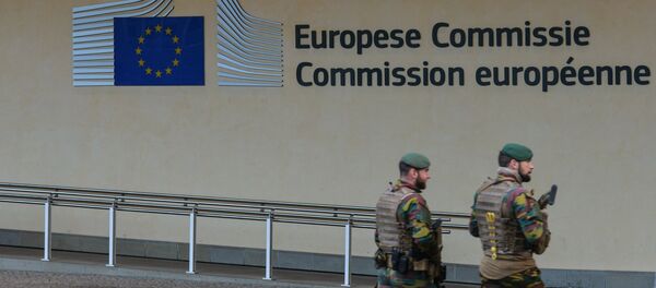 The European Union logo on the European Commission headquarters in Brussels - Sputnik Afrique