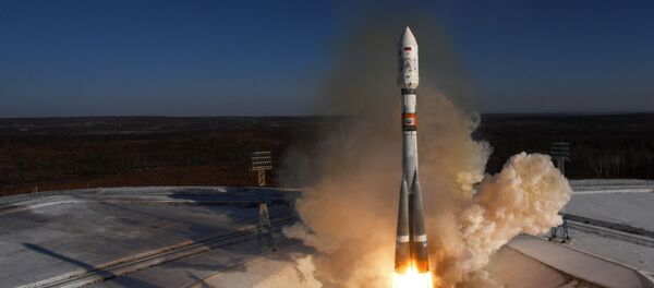 Un lanceur russe Soyouz-2.1a décolle depuis le cosmodrome Vostotchny - Sputnik Afrique