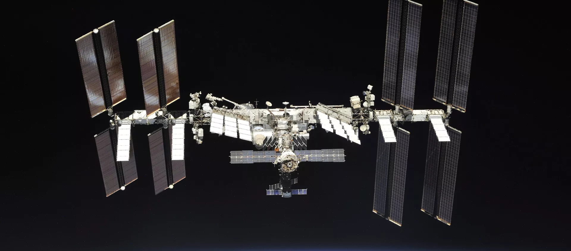 ISS - Sputnik Afrique, 1920, 27.03.2019