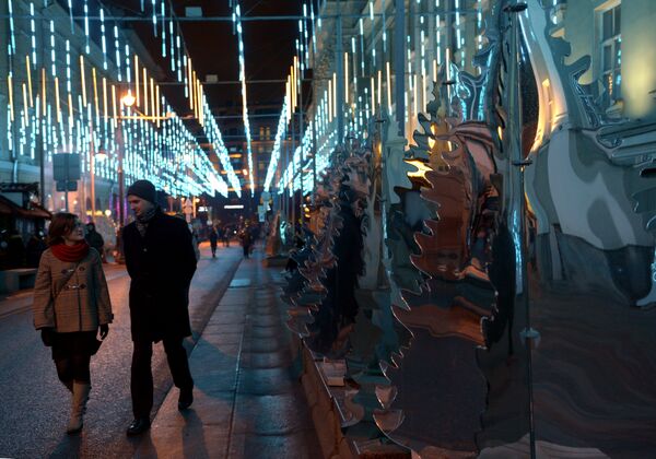 Installation artistique avec des miroirs, rue Bolshaya Dmitrovka à Moscou Installation artistique avec des miroirs, rue Bolshaya Dmitrovka à Moscou - Sputnik Afrique