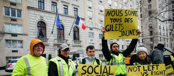 Gilets jaunes à New York - Sputnik Afrique