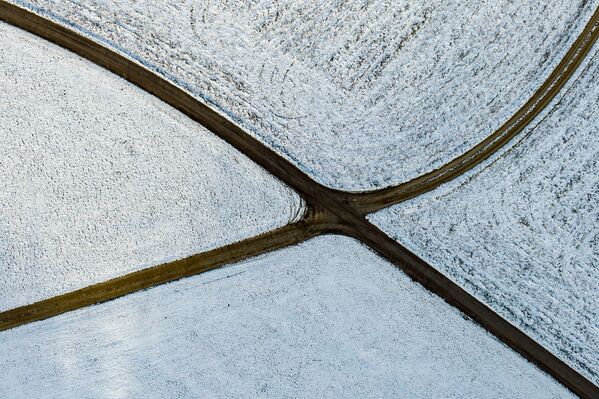 Des champs enneigés aux alentours de Simbach, dans le sud de l’Allemagne - Sputnik Afrique